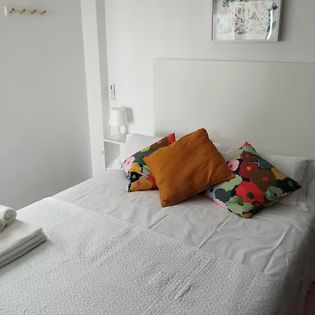 Lidia Planta 2, La Carihuela 1ª Linea Playa, Vistas Mar, Buhardilla 1 Dormitorio, 40 M2, 1-3 Huesped, Terraza, Wifi Апартаменти Торремолінос