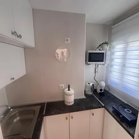 Lidia Planta 2, La Carihuela 1ª Linea Playa, Vistas Mar, Buhardilla 1 Dormitorio, 40 M2, 1-3 Huesped, Terraza, Wifi * Торремолинос