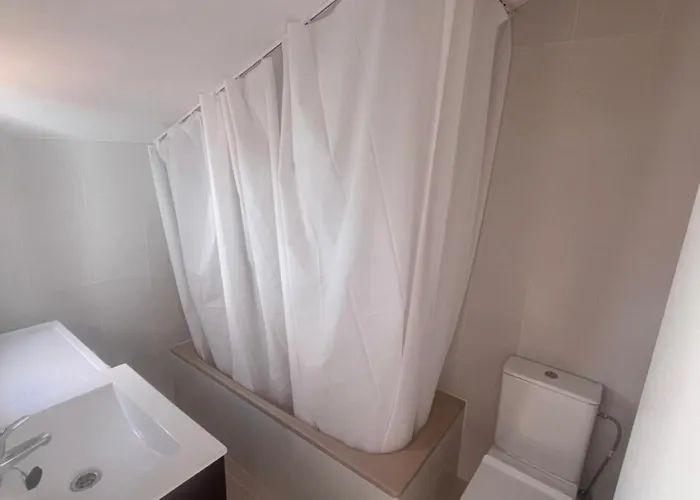 Lidia Planta 2, La Carihuela 1ª Linea Playa, Vistas Mar, Buhardilla 1 Dormitorio, 40 M2, 1-3 Huesped, Terraza, Wifi *