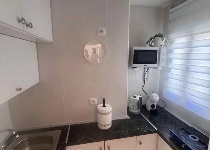 Lidia Planta 2, La Carihuela 1ª Linea Playa, Vistas Mar, Buhardilla 1 Dormitorio, 40 M2, 1-3 Huesped, Terraza, Wifi * Torremolinos