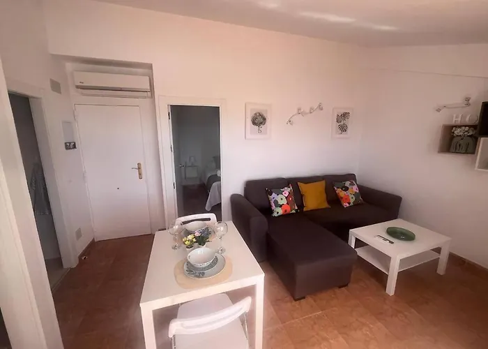 Lidia Planta 2, La Carihuela 1ª Linea Playa, Vistas Mar, Buhardilla 1 Dormitorio, 40 M2, 1-3 Huesped, Terraza, Wifi Apartment Torremolinos