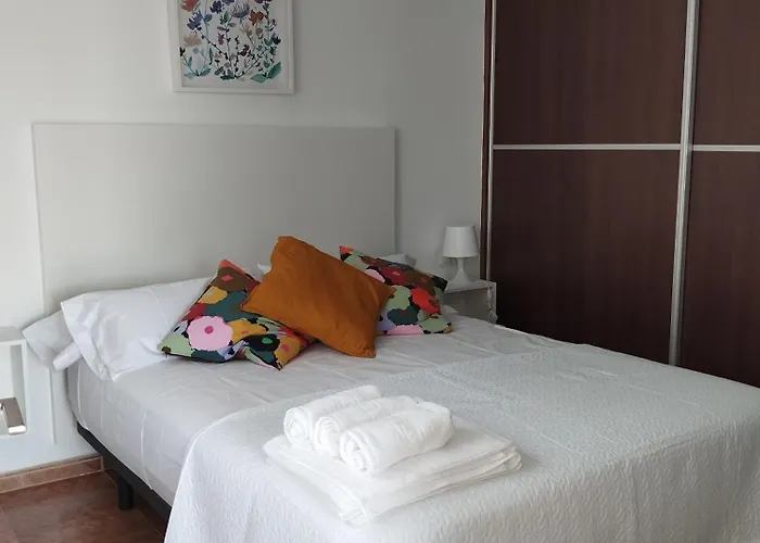 Apartment Lidia Planta 2, La Carihuela 1ª Linea Playa, Vistas Mar, Buhardilla 1 Dormitorio, 40 M2, 1-3 Huesped, Terraza, Wifi