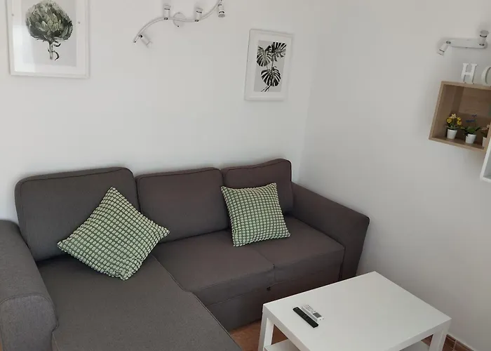 Lidia Planta 2, La Carihuela 1ª Linea Playa, Vistas Mar, Buhardilla 1 Dormitorio, 40 M2, 1-3 Huesped, Terraza, Wifi