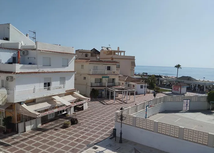 Apartment Lidia Planta 2, La Carihuela 1ª Linea Playa, Vistas Mar, Buhardilla 1 Dormitorio, 40 M2, 1-3 Huesped, Terraza, Wifi *