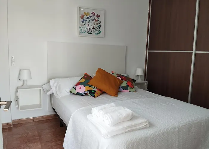 Lidia Planta 2, La Carihuela 1ª Linea Playa, Vistas Mar, Buhardilla 1 Dormitorio, 40 M2, 1-3 Huesped, Terraza, Wifi Apartamento