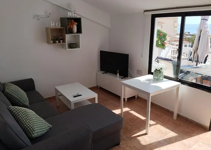 Lidia Planta 2, La Carihuela 1ª Linea Playa, Vistas Mar, Buhardilla 1 Dormitorio, 40 M2, 1-3 Huesped, Terraza, Wifi Apartment *