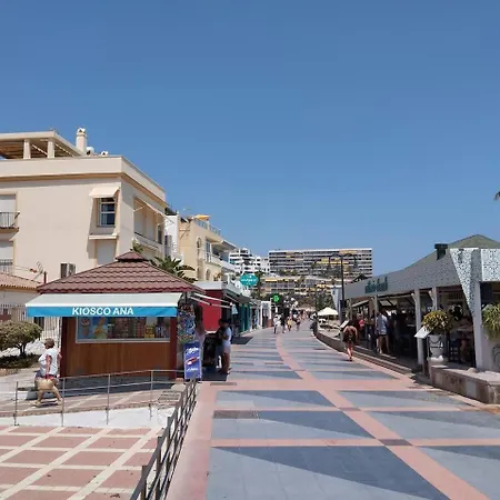 Appartement Lidia Planta 2, La Carihuela 1ª Linea Playa, Vistas Mar, Buhardilla 1 Dormitorio, 40 M2, 1-3 Huesped, Terraza, Wifi Torremolinos