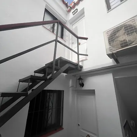 Appartement Lidia Planta 2, La Carihuela 1ª Linea Playa, Vistas Mar, Buhardilla 1 Dormitorio, 40 M2, 1-3 Huesped, Terraza, Wifi Torremolinos